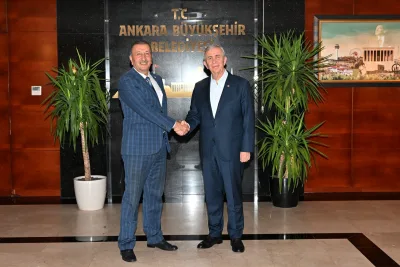 MANSUR YAVAŞ CHP’DEN İSTİFA ETTİ: KENDİSİ İÇİN Mİ, TÜRKİYE İÇİN Mİ?