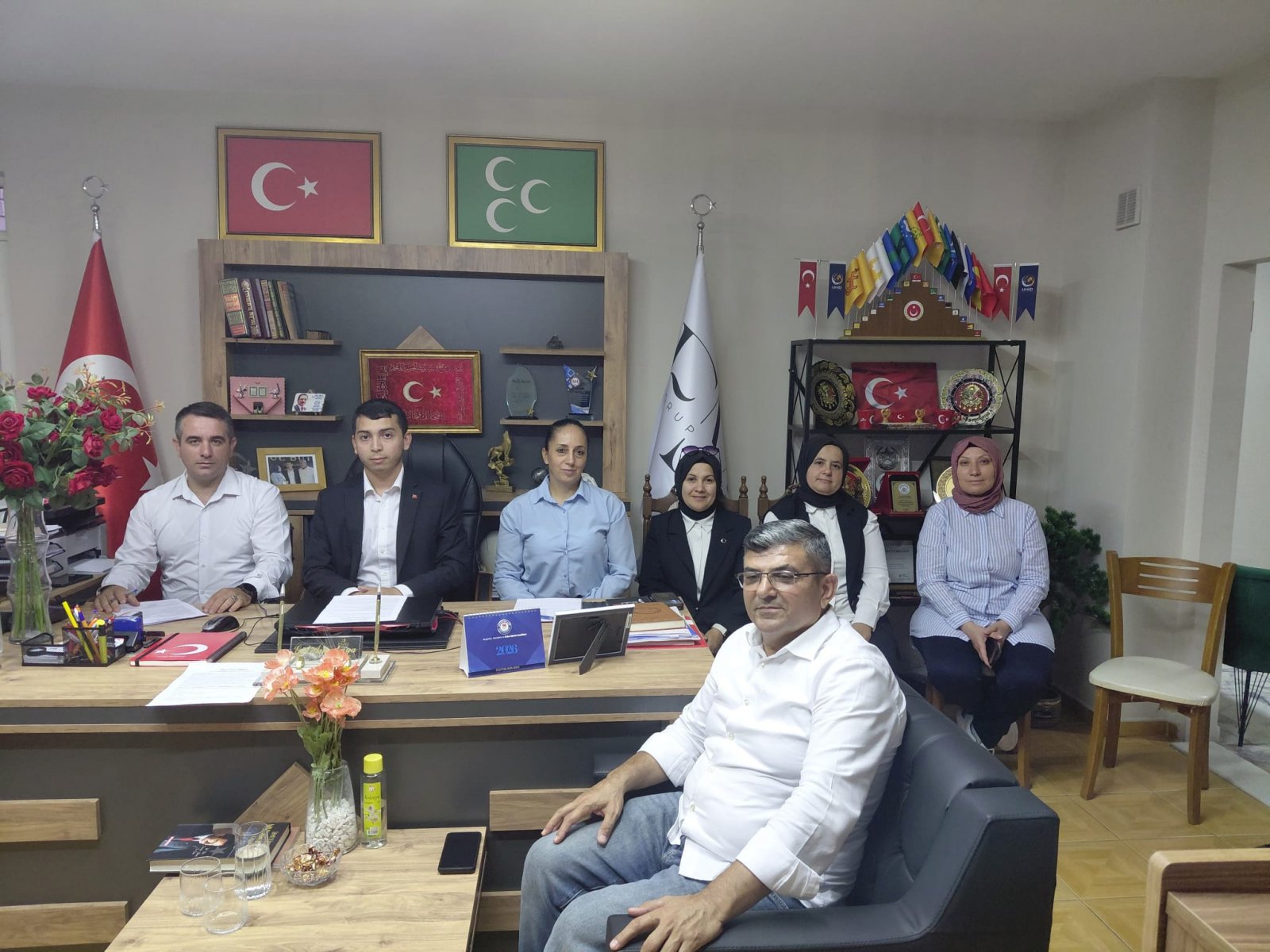 284831